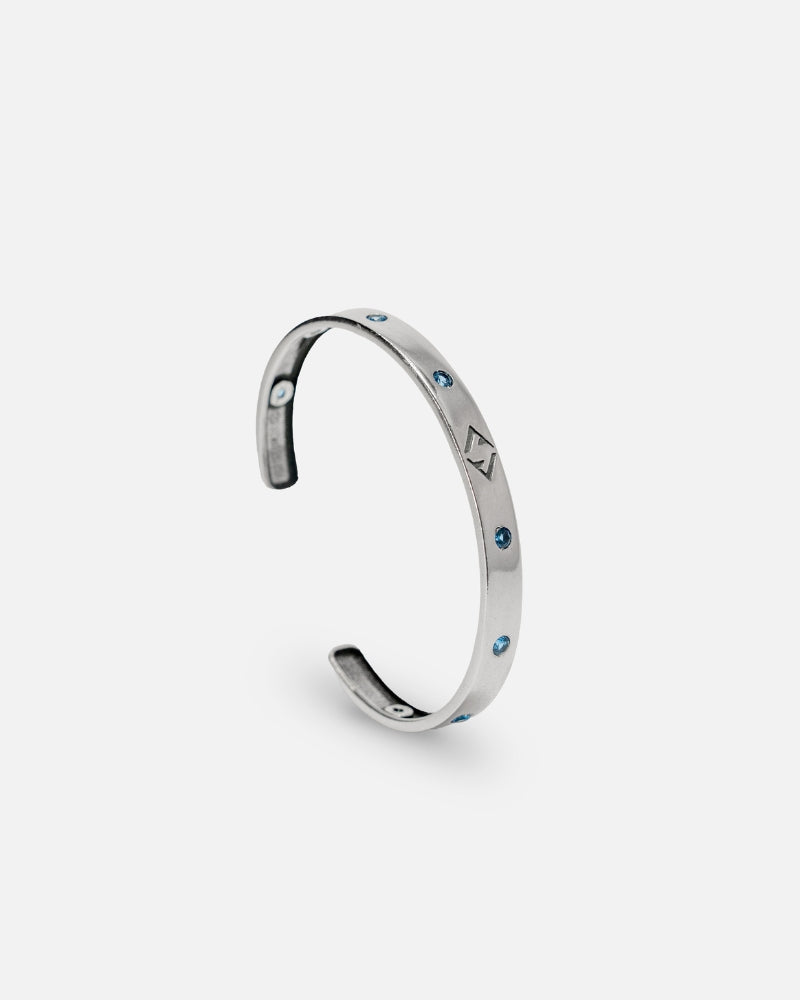 The Bracelet Blue