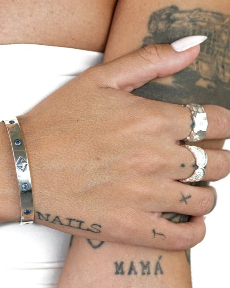 The Bracelet Blue